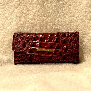 Brahmin wallet